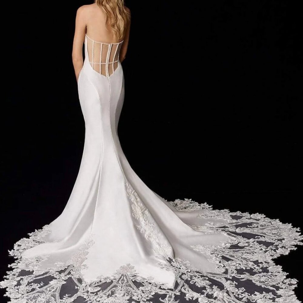 Designer Strapless Satin Mermaid Wedding Dress w/ Lace Train – Size 6 – Worn Onc - Picture 6 of 6